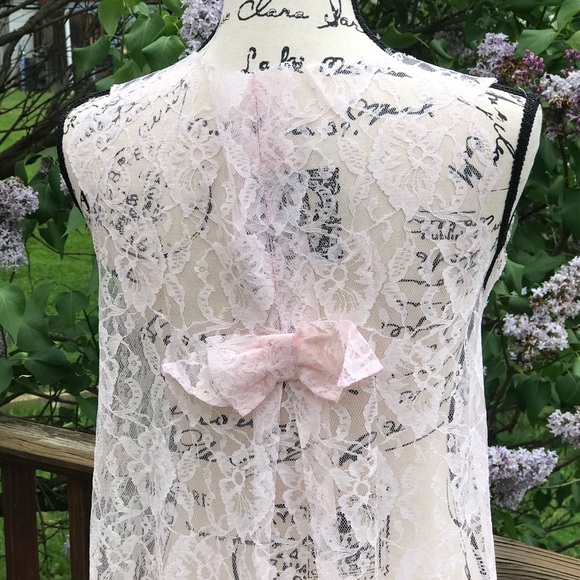 Lace open front nightie - Picture 3 of 3